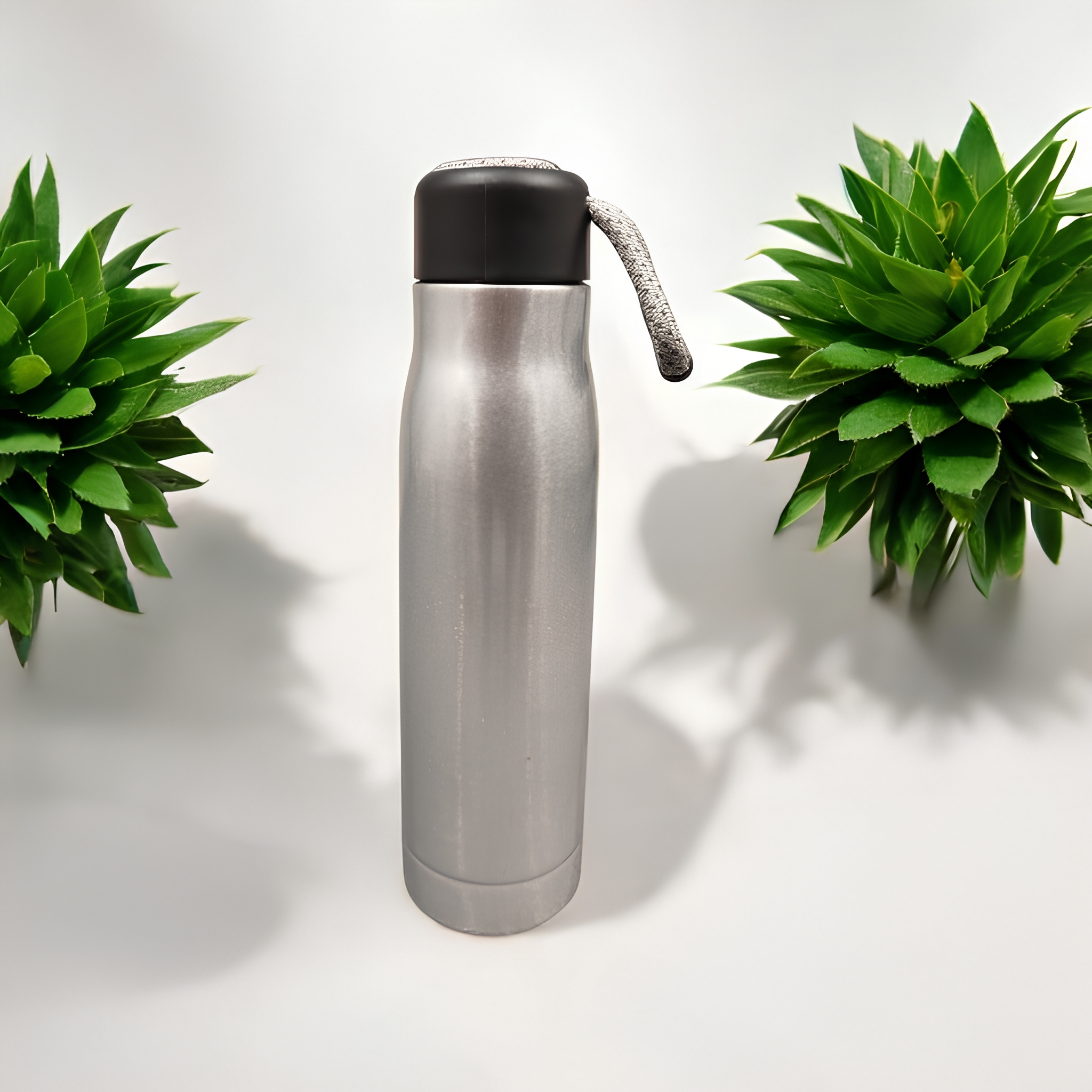 Stainless Steel Sports Vacuum Bottle In 750 ml.